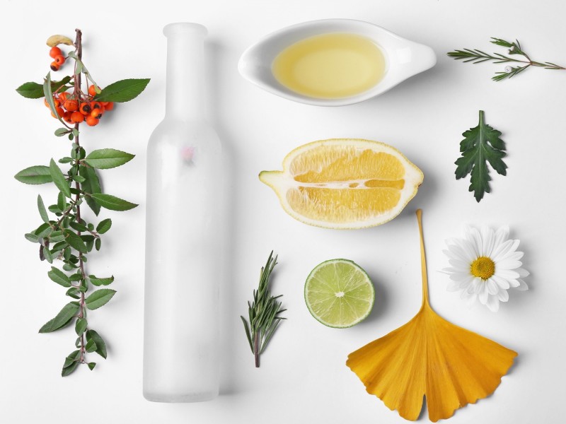 Hãy thử chọn những sản phẩm có nguồn gốc tự nhiên để giẩm nguy cơ ô nhiễm