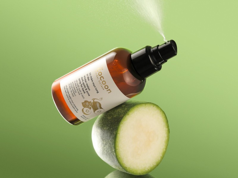 Xịt giảm thâm mụn lưng chiết xuất bí đao